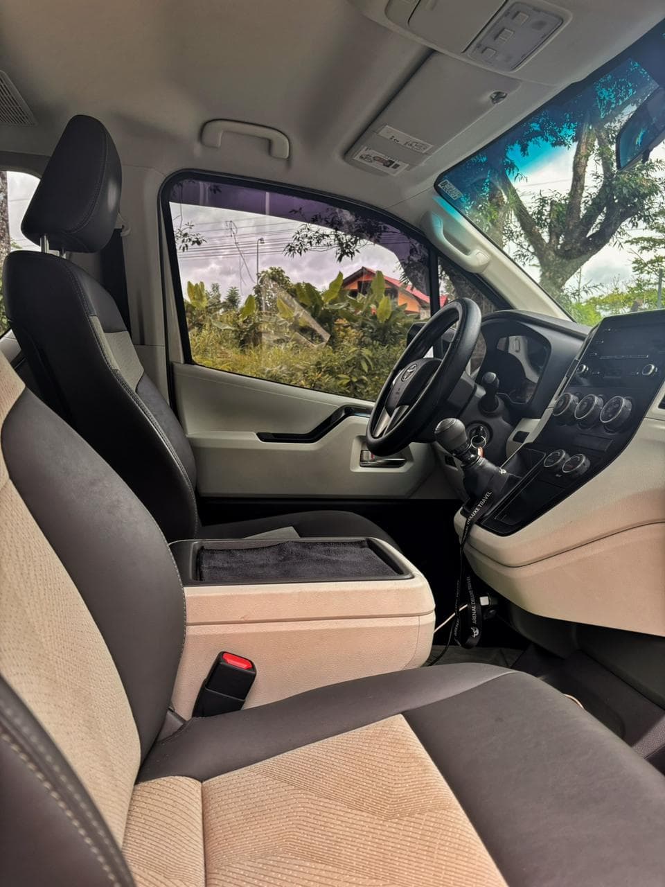 Toyota Hiace 2023
